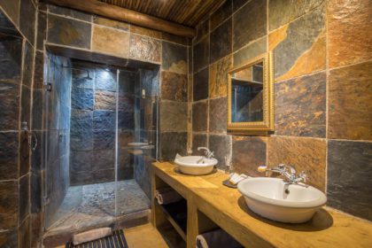 shiduli private game lodge karongwe portfolio drakensberg mountain range perfect family getaway gallery bathroom 420x280