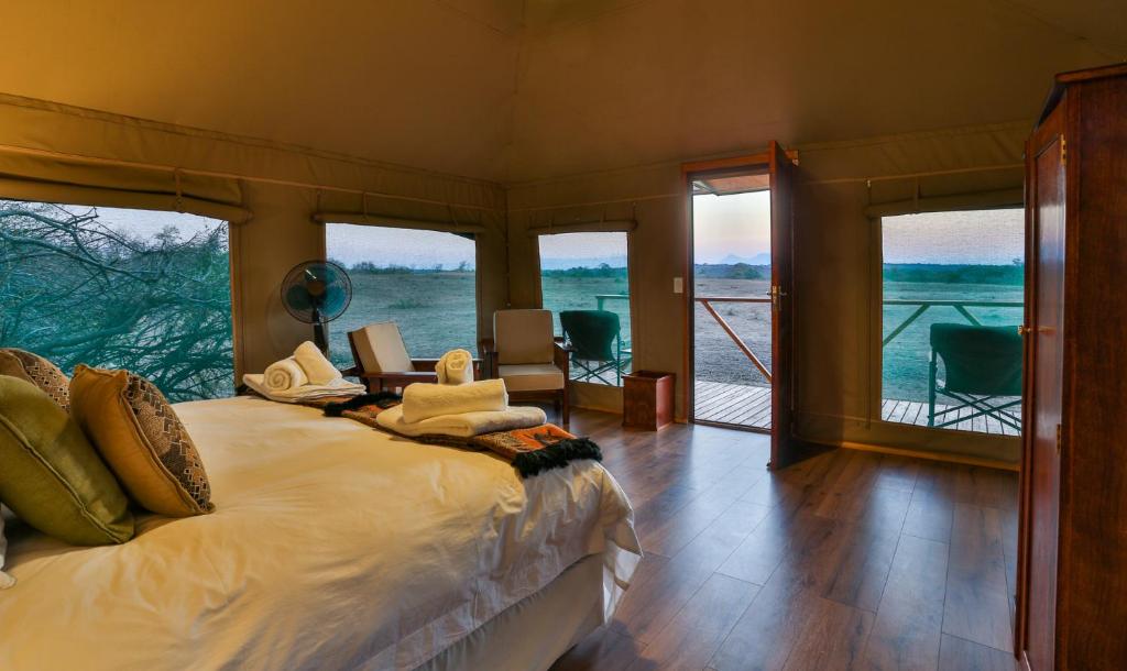 tangala safari camp bedroom